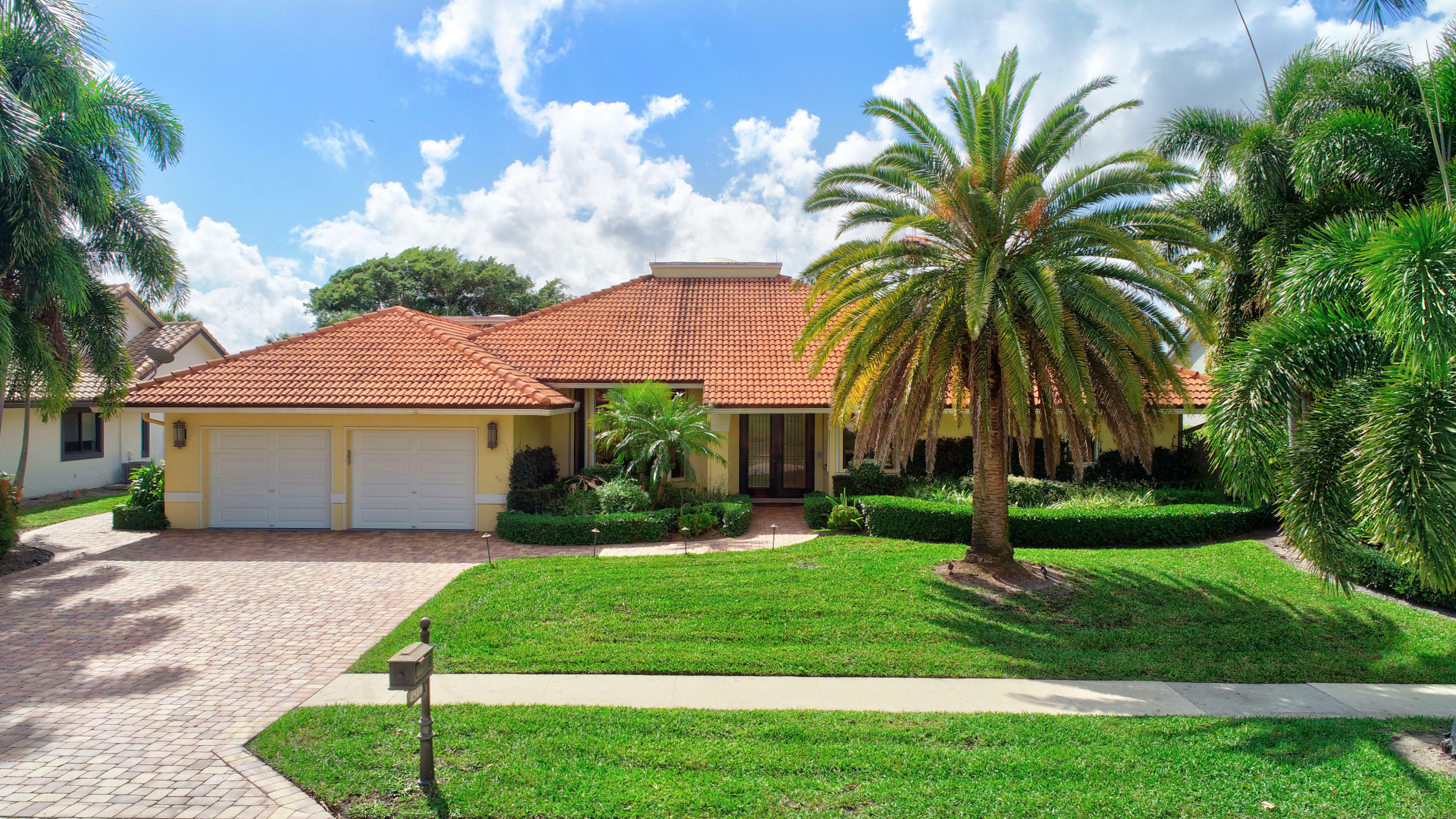 Property Photo:  4516 Bocaire Boulevard  FL 33487 