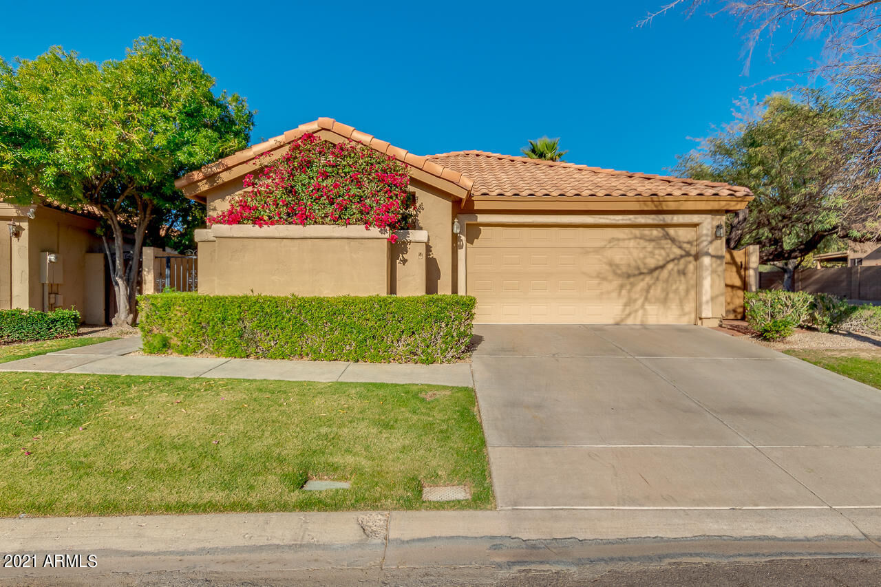 Property Photo: 13180 N 95th Way AZ 85260
