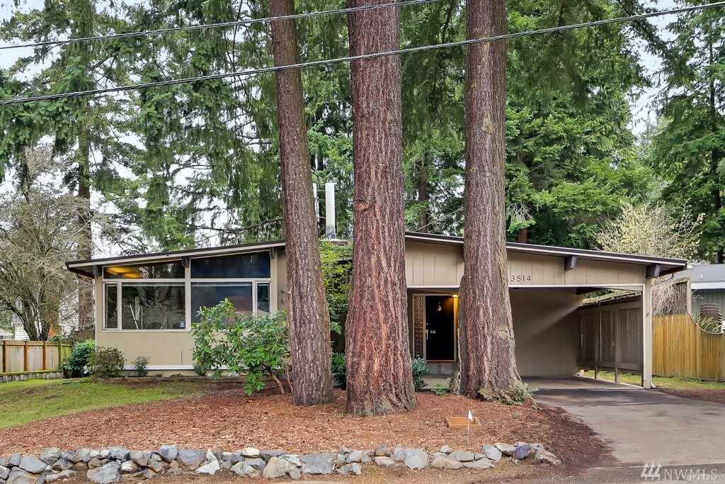 Property Photo:  3514 NE 187th St  WA 98155 