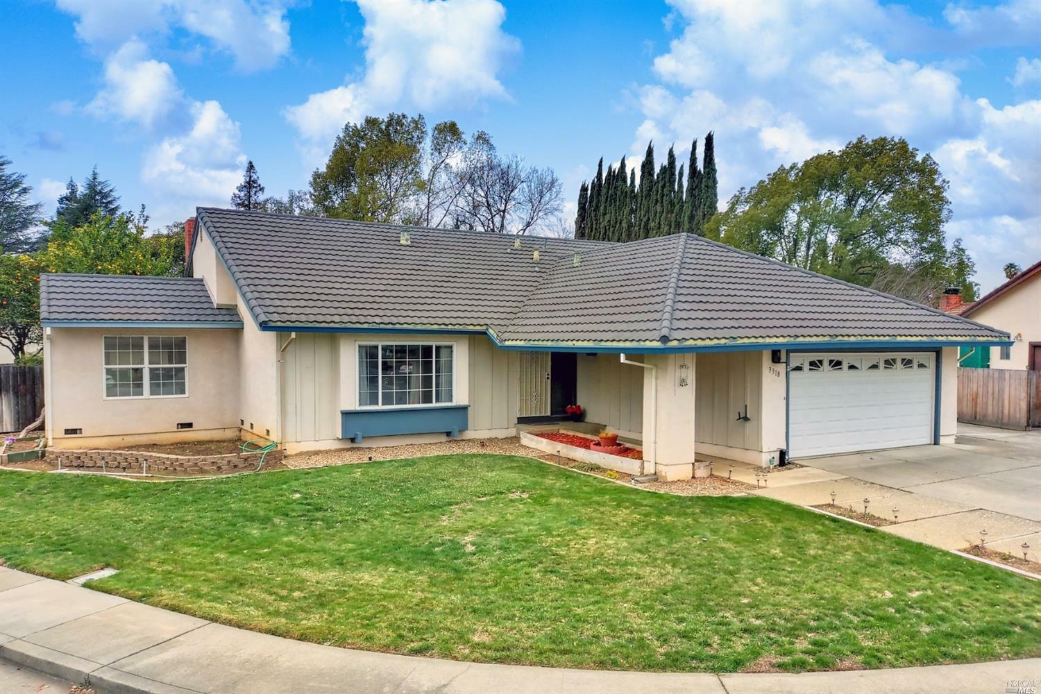 Property Photo:  3318 Putnam Court  CA 94534 