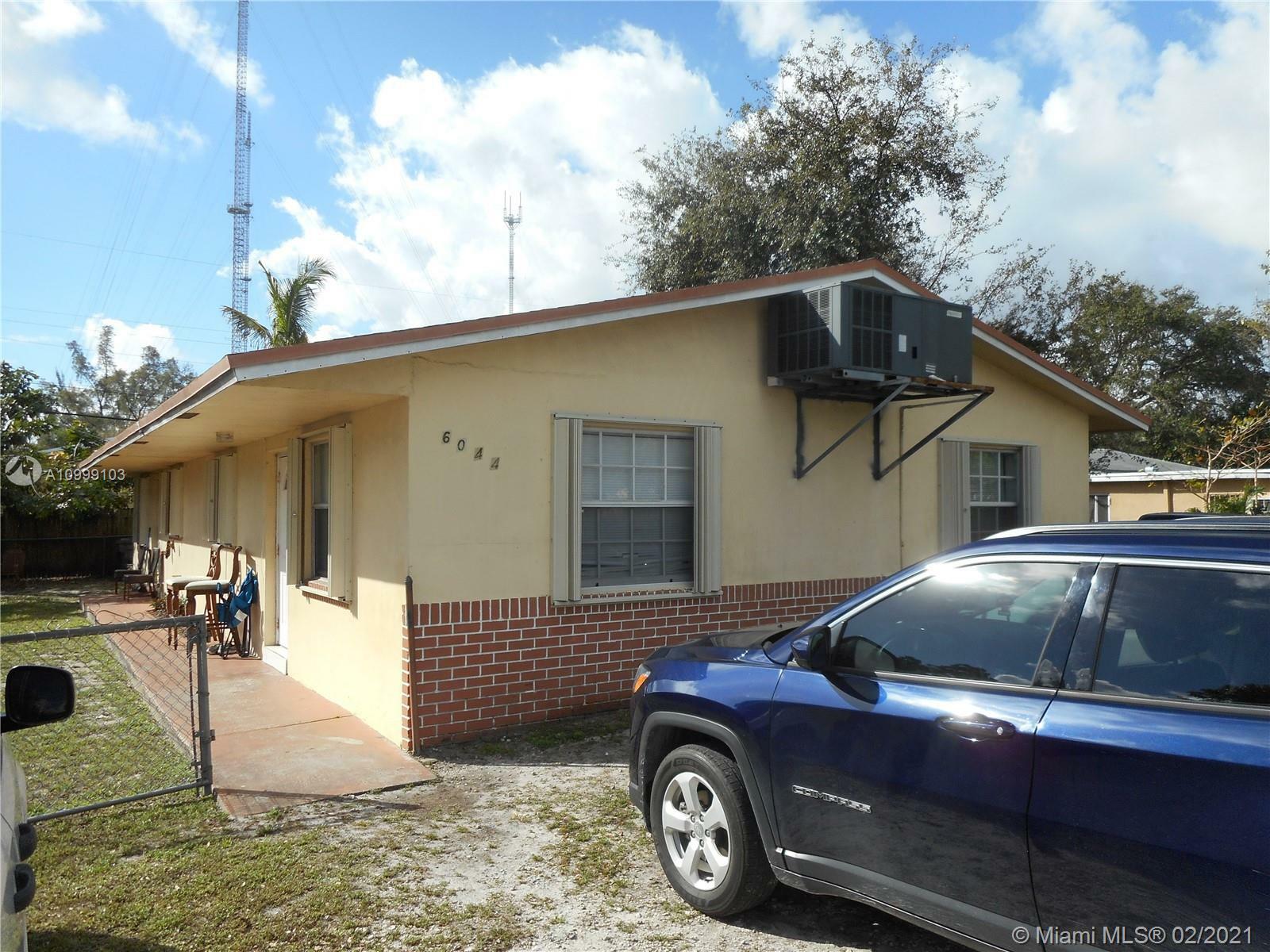 Property Photo:  6044 SW 39th St  FL 33023 