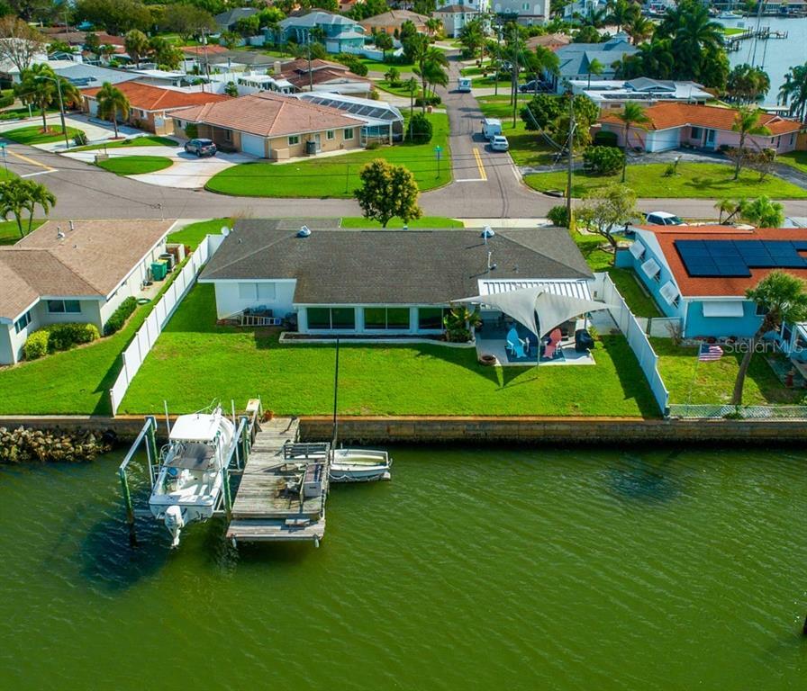 Property Photo:  1401 Sea Gull Drive S  FL 33707 