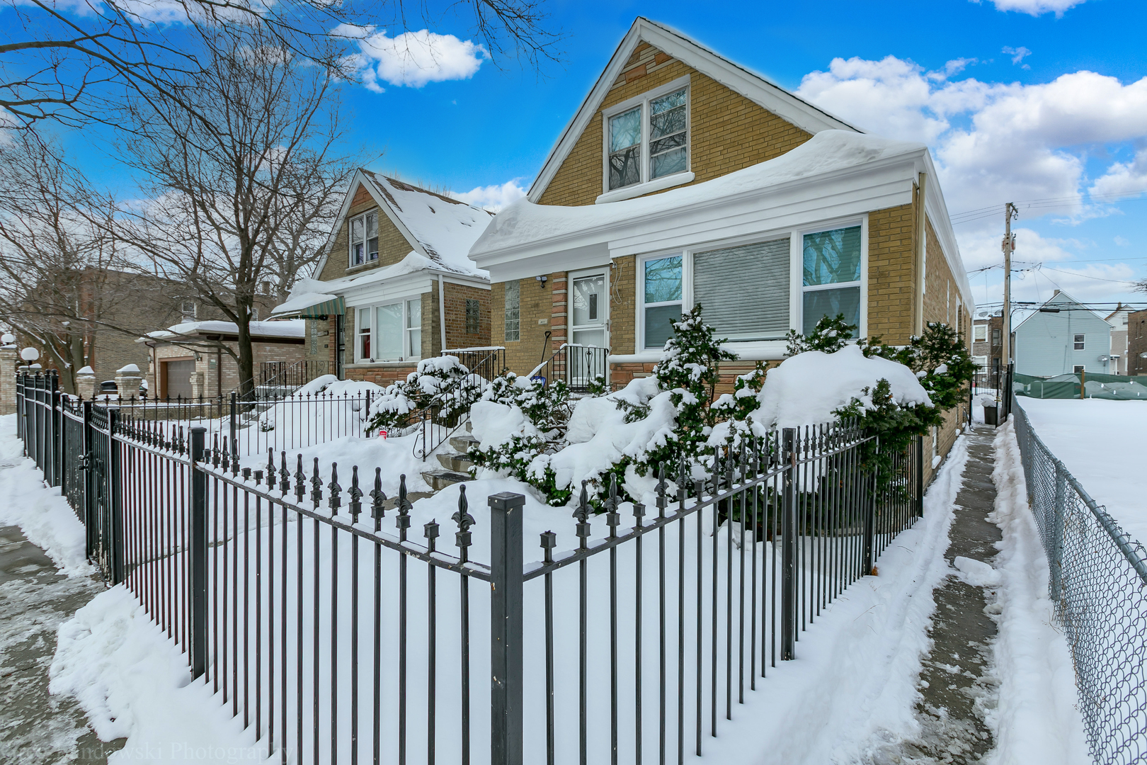 Property Photo:  4336 W Thomas Street  IL 60651 