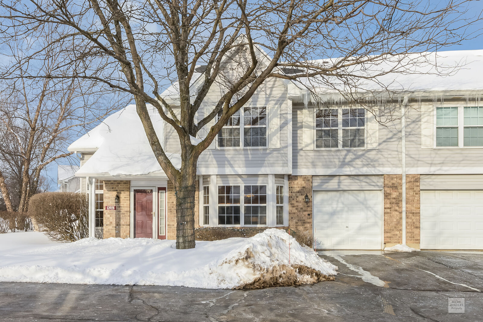 Property Photo:  13928 Cambridge Circle  IL 60544 