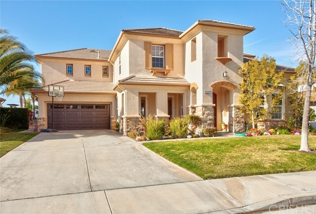 Property Photo:  25817 Flemming Place  CA 91381 