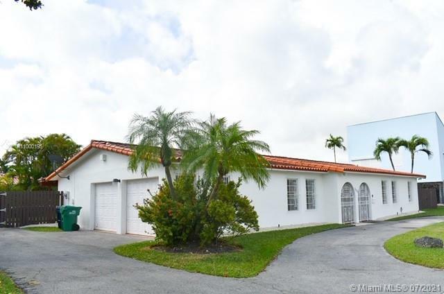 Property Photo:  8720 SW 54th St  FL 33165 