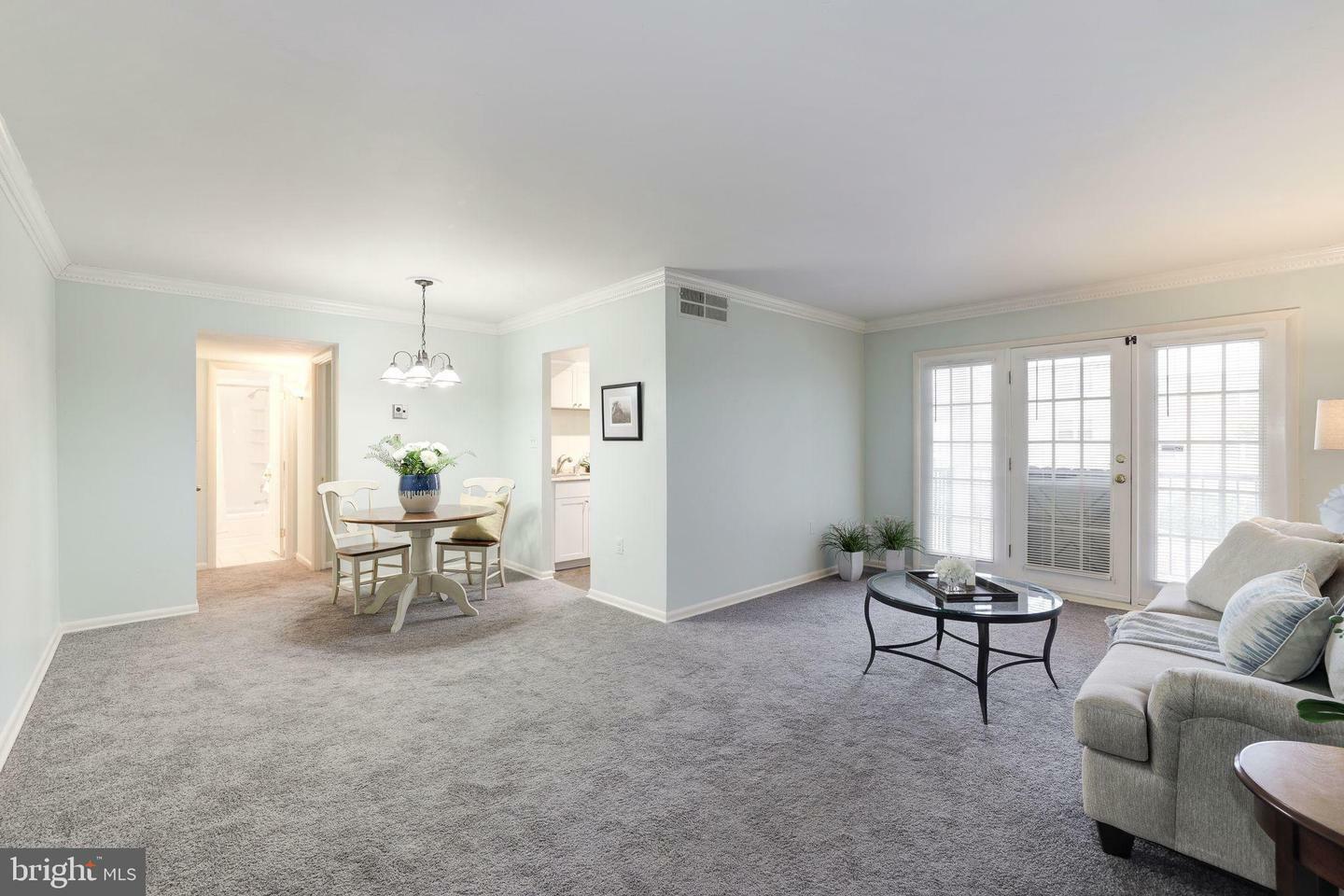 Property Photo:  9491 Fairfax Boulevard 202  VA 22031 