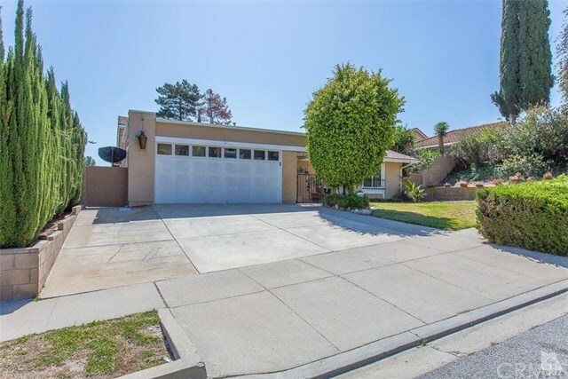 Property Photo:  1616 Branch Avenue  CA 93065 