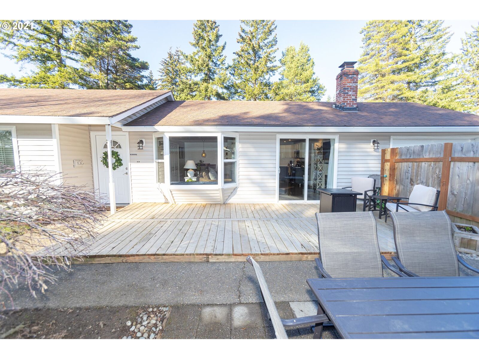 Property Photo:  95 NW 180th Ave  OR 97006 