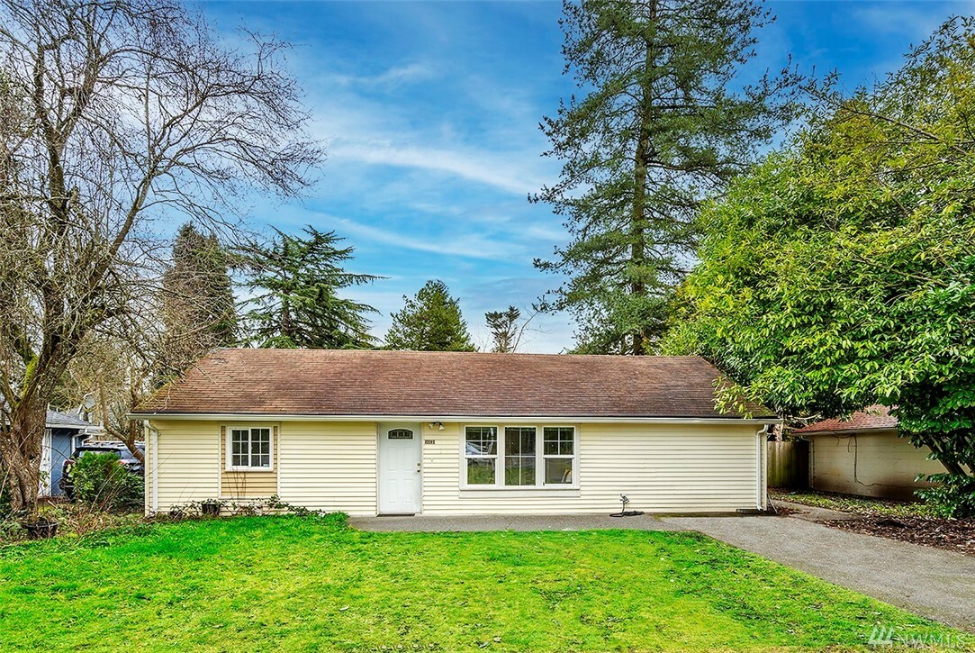 18030 8th Ave NE  Shoreline WA 98155 photo