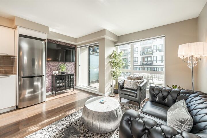 Property Photo: 517 Fisgard St 213 BC V8W 0C5