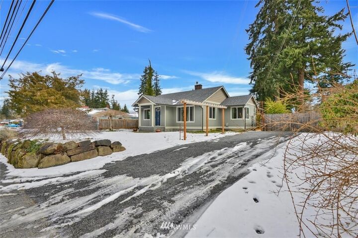 Property Photo:  6533 Beverly Lane  WA 98203 