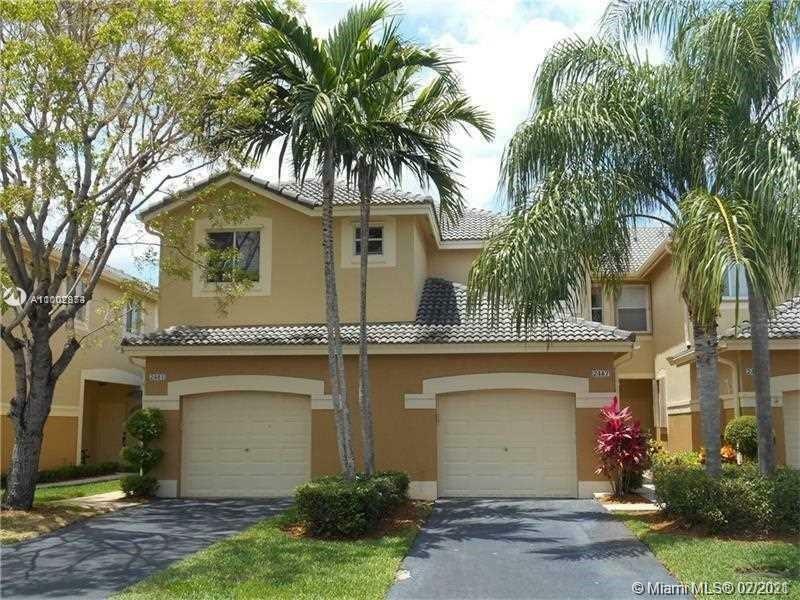 Property Photo:  2155 Hacienda Ter 2155  FL 33327 