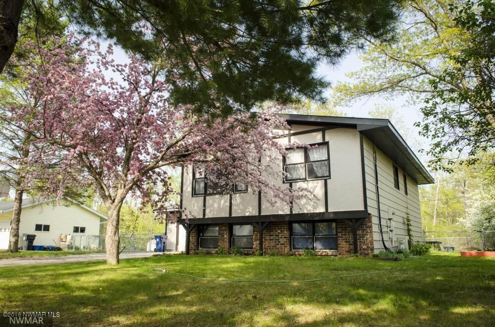 Property Photo:  616 Kay Avenue SE  MN 56601 