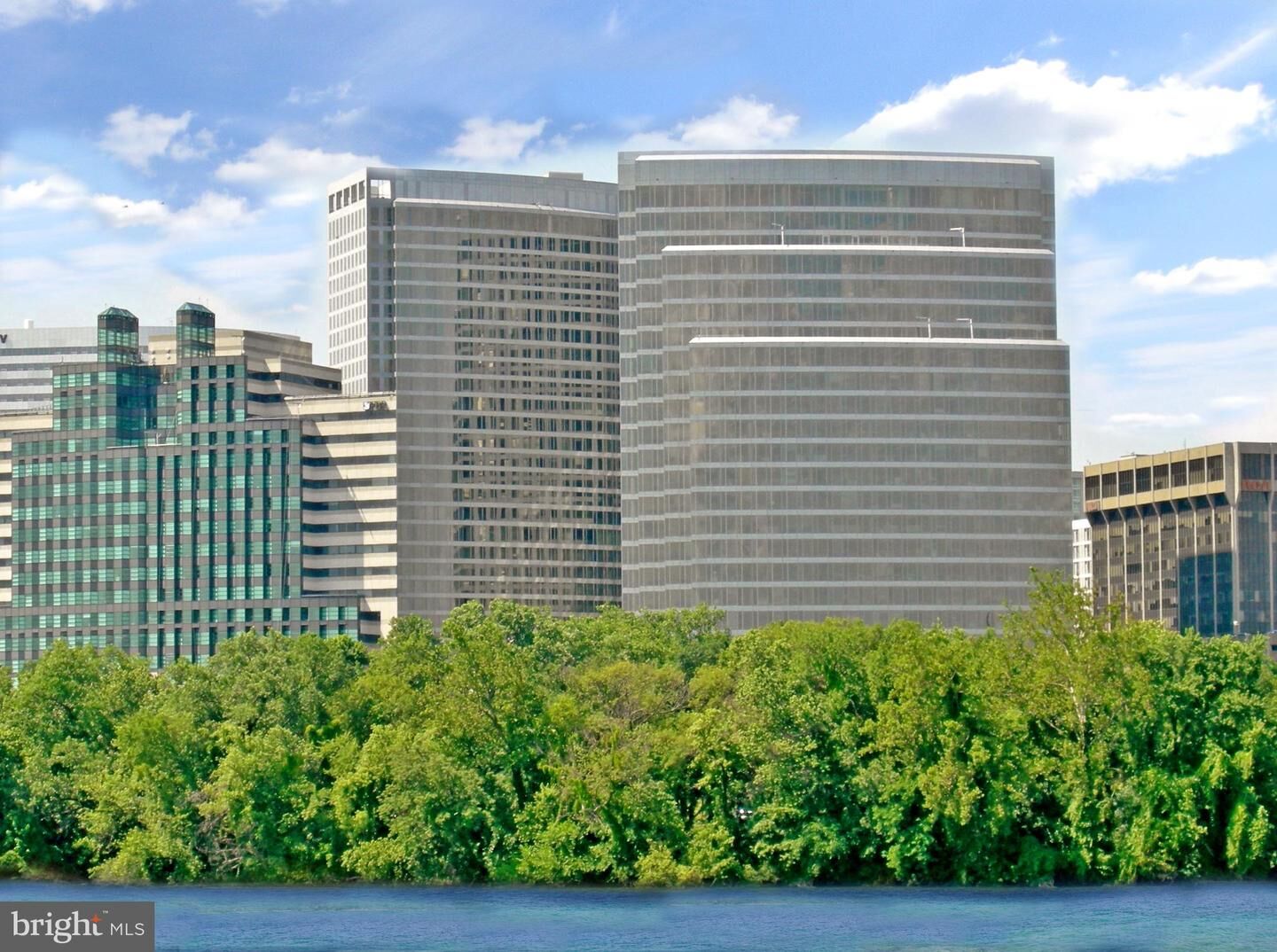 Property Photo:  1111 19th Street N 1502  VA 22209 