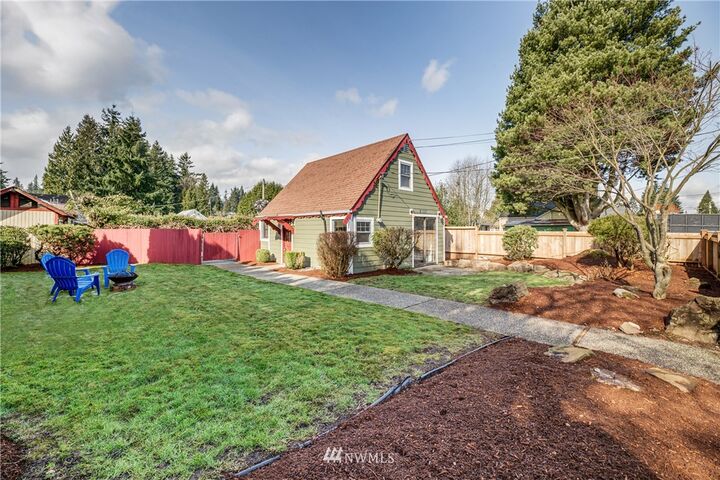 Property Photo: 6120 Lombard Avenue WA 98203