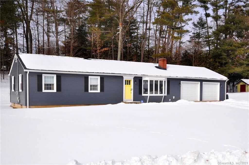 Property Photo:  8 Muriel Drive  CT 06035 