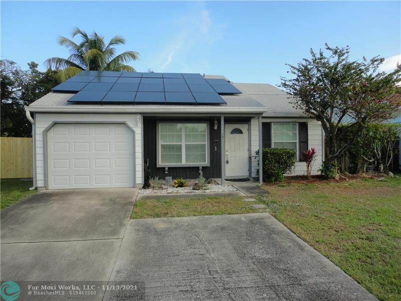 Property Photo:  22835 N Sandalfoot Blvd  FL 33428 