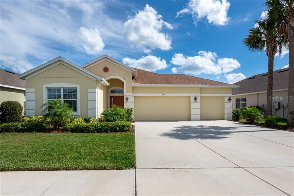 Property Photo:  17559 Buckingham Garden Drive  FL 33547 