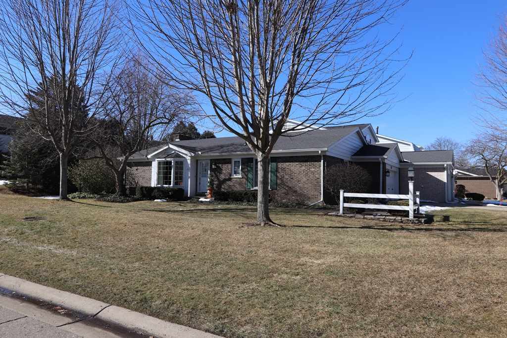 Property Photo:  474 Ashley Drive  MI 48439 