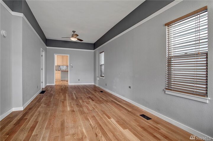 Property Photo:  2934 Cedar St  WA 98201 