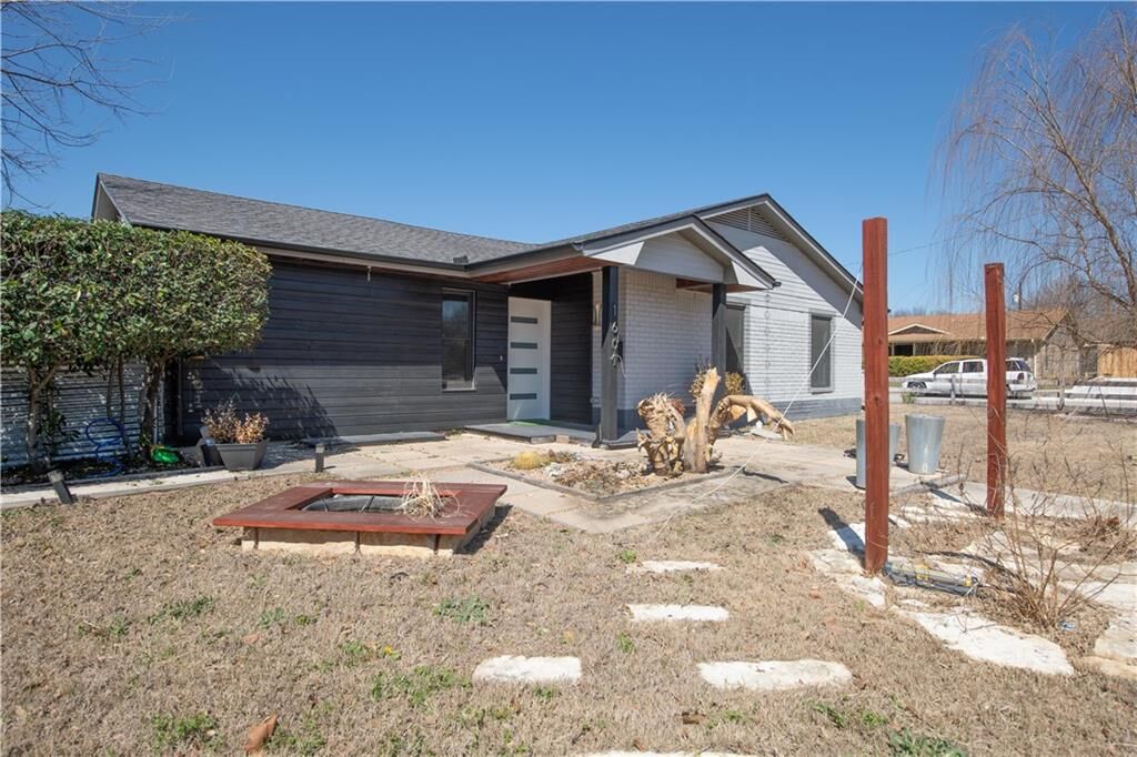 Property Photo: