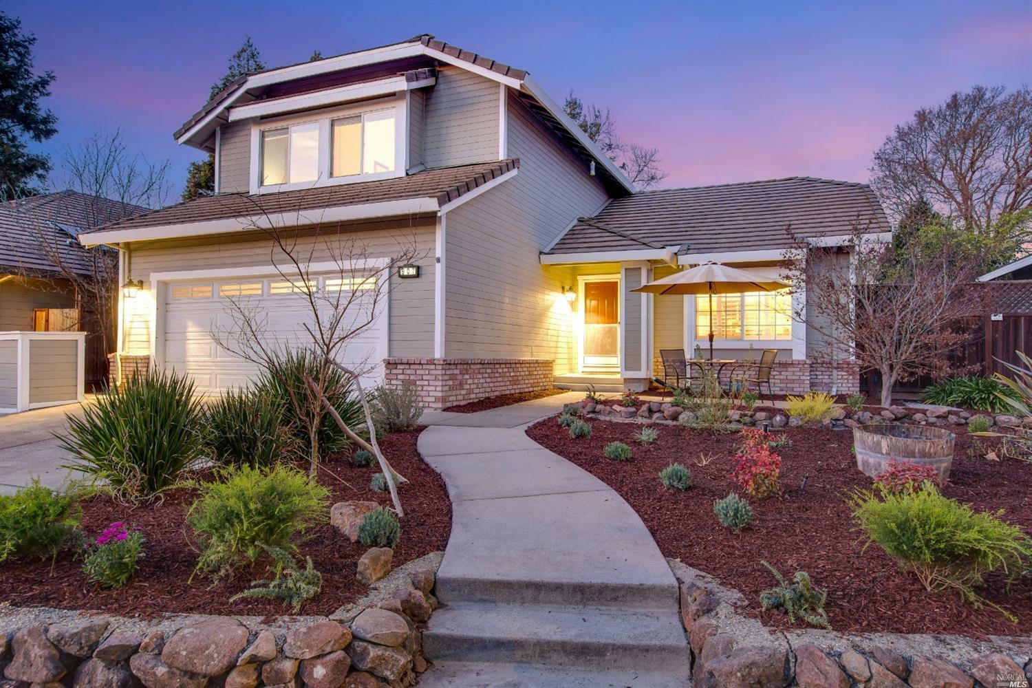 Property Photo:  907 Garfield Drive  CA 94954 