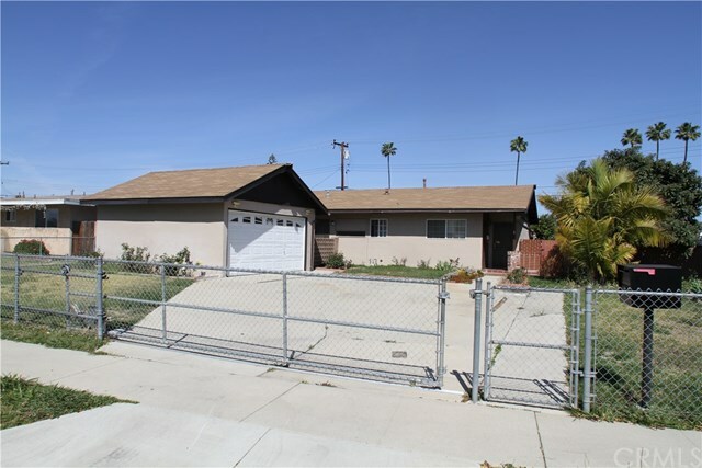 Property Photo: 10011 Lanett Avenue CA 90605