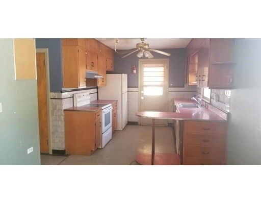 Property Photo:  20 Laurelwood  MA 01543 