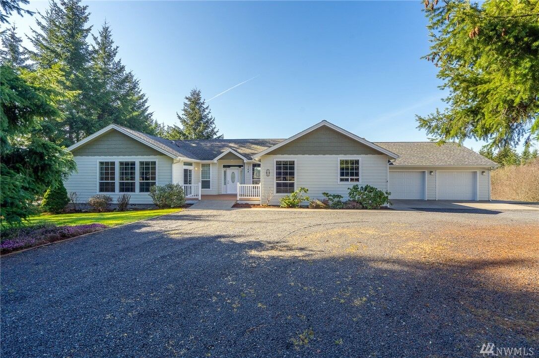 Property Photo:  164 Wallace Rd  WA 98532 