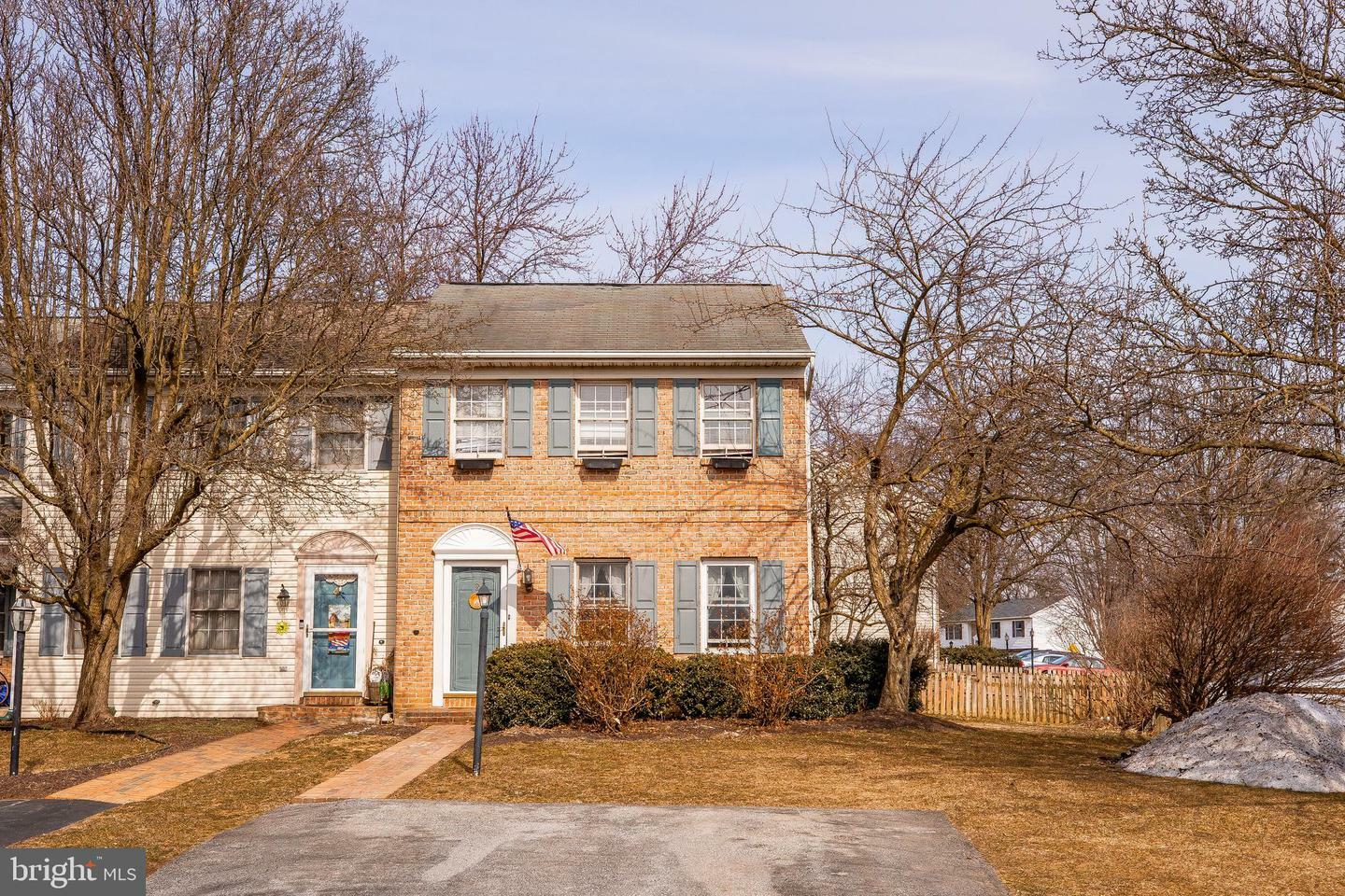 Property Photo: 2 Laurie Lane PA 17543