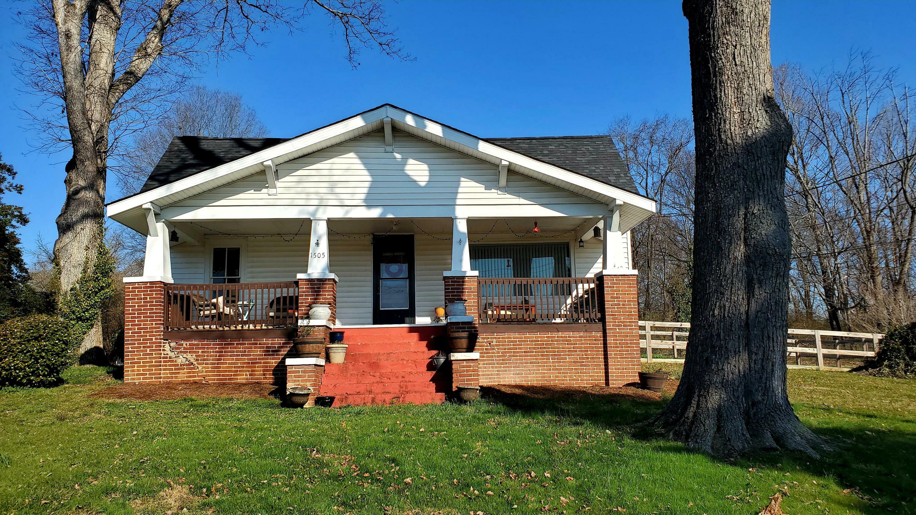 Property Photo:  1505 Highland Drive  TN 37918 