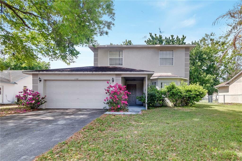 Property Photo:  1128 Creek Woods Circle  FL 34772 