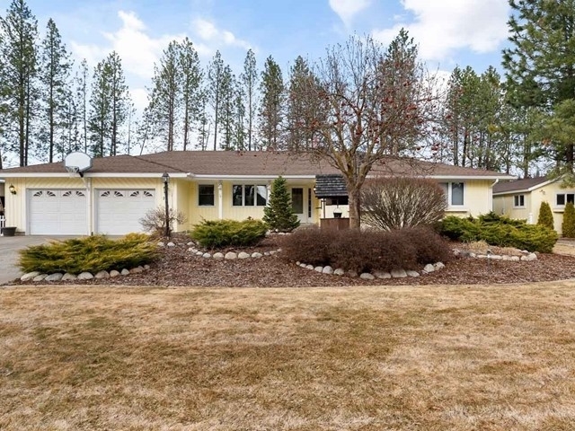 Property Photo: 7114 W Johannsen Ave WA 99026