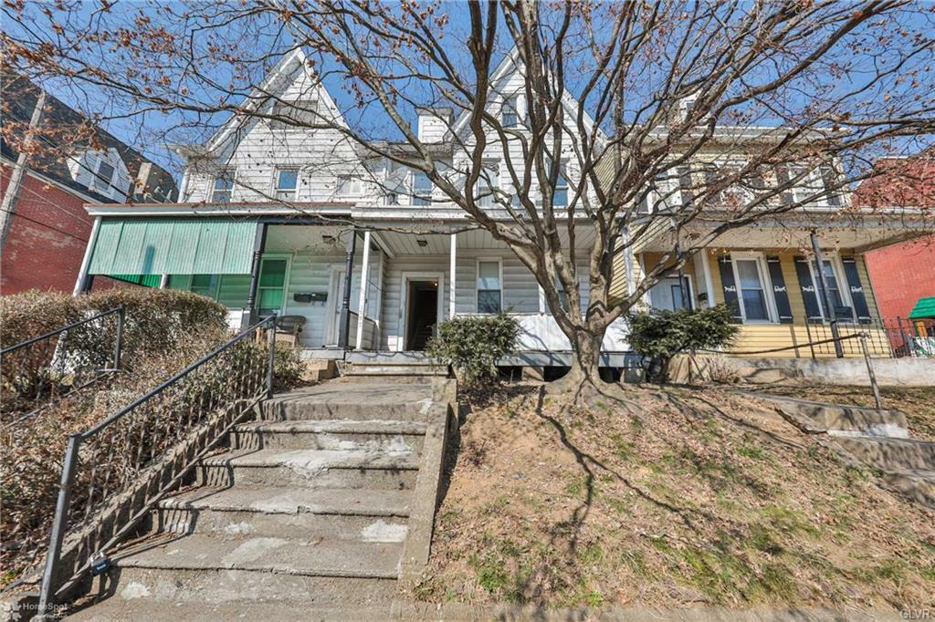 Property Photo:  1127 Butler Street  PA 18042 