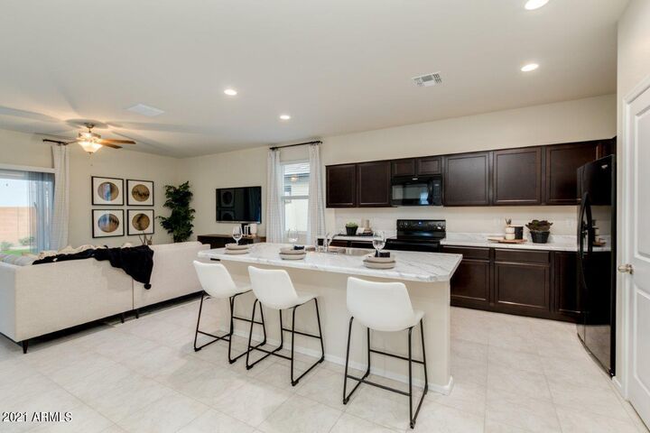 Property Photo:  9679 E Hay Loft Drive  AZ 85132 