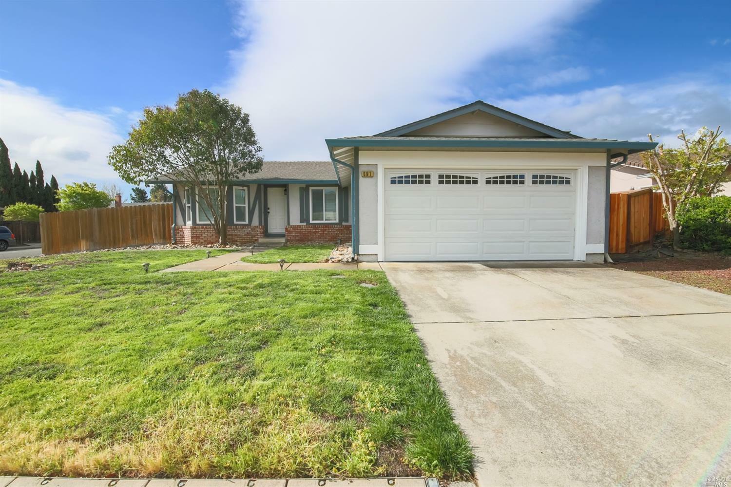 691 Oakbrook Drive  Fairfield CA 94534 photo