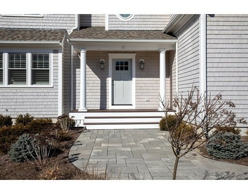 Property Photo: 11 Horseshoe Ln MA 02050
