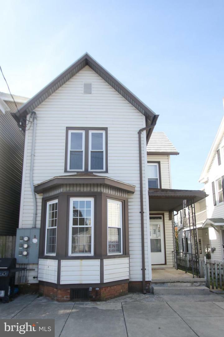 Property Photo: 102 S Spruce Street PA 17543