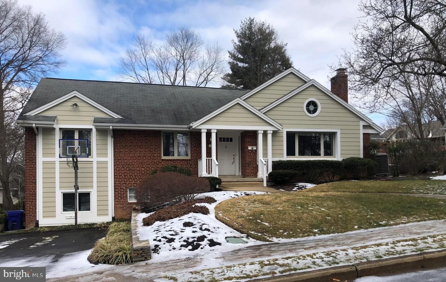 Property Photo:  4109 33rd Road N  VA 22207 