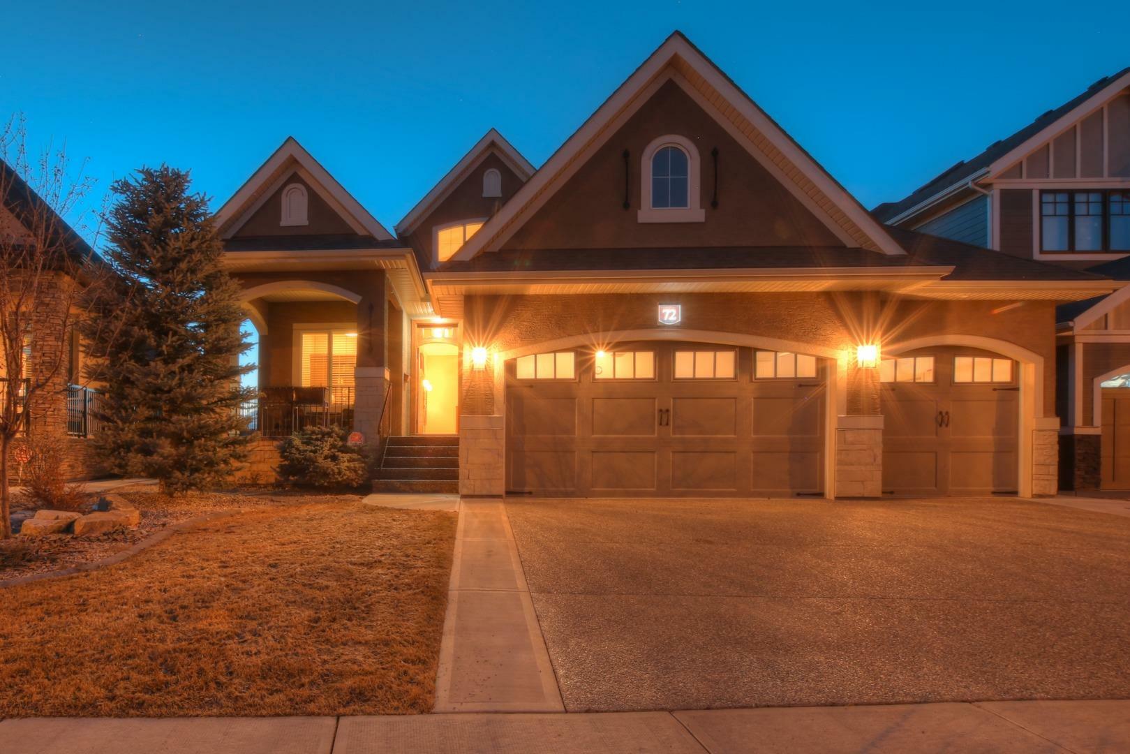 Property Photo: 72 Elgin Estates View SE AB T2Z 0N6