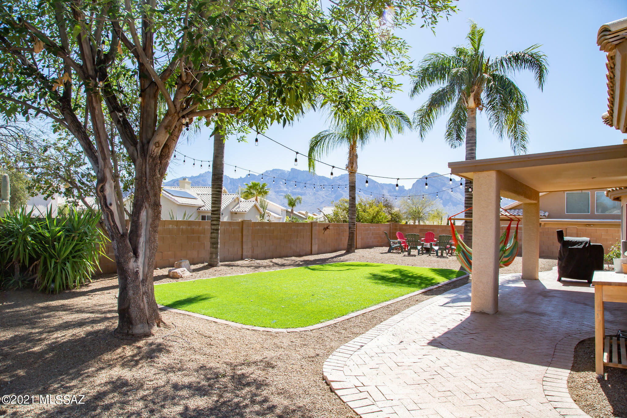 Property Photo:  1302 W Seven Falls Place  AZ 85737 