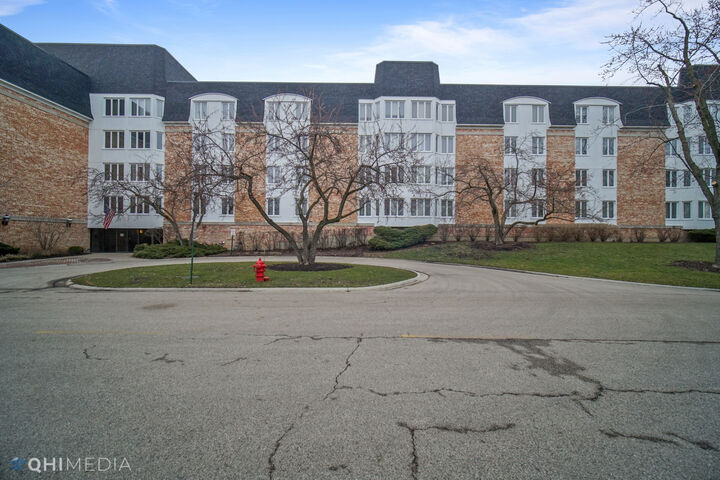 200 Lake Boulevard 429  Buffalo Grove IL 60089 photo