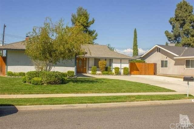 Property Photo:  197 Sandberg Street  CA 91360 