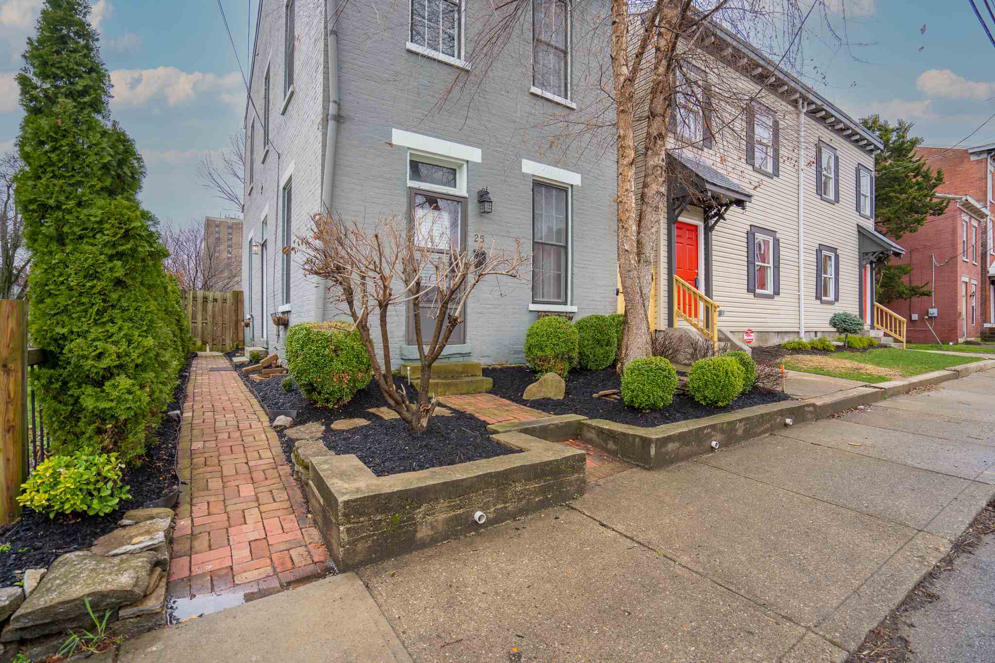 Property Photo:  25 E 9th Street  KY 41011 