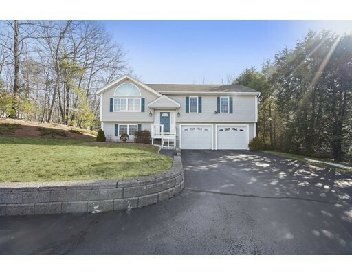 Property Photo: 4 Heritage Lane MA 01583
