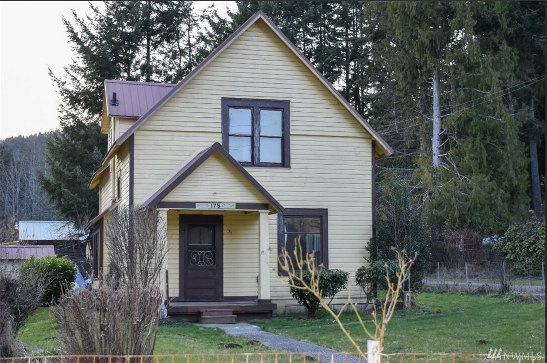 Property Photo:  175 Mineral Hill Rd  WA 98355 