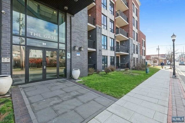 Property Photo: 17 Meadow Road 202 NJ 07070