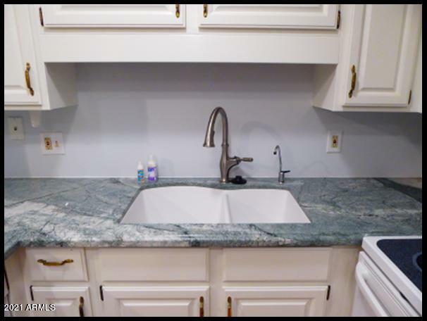 Property Photo: 10330 W Thunderbird Boulevard A101 AZ 85351