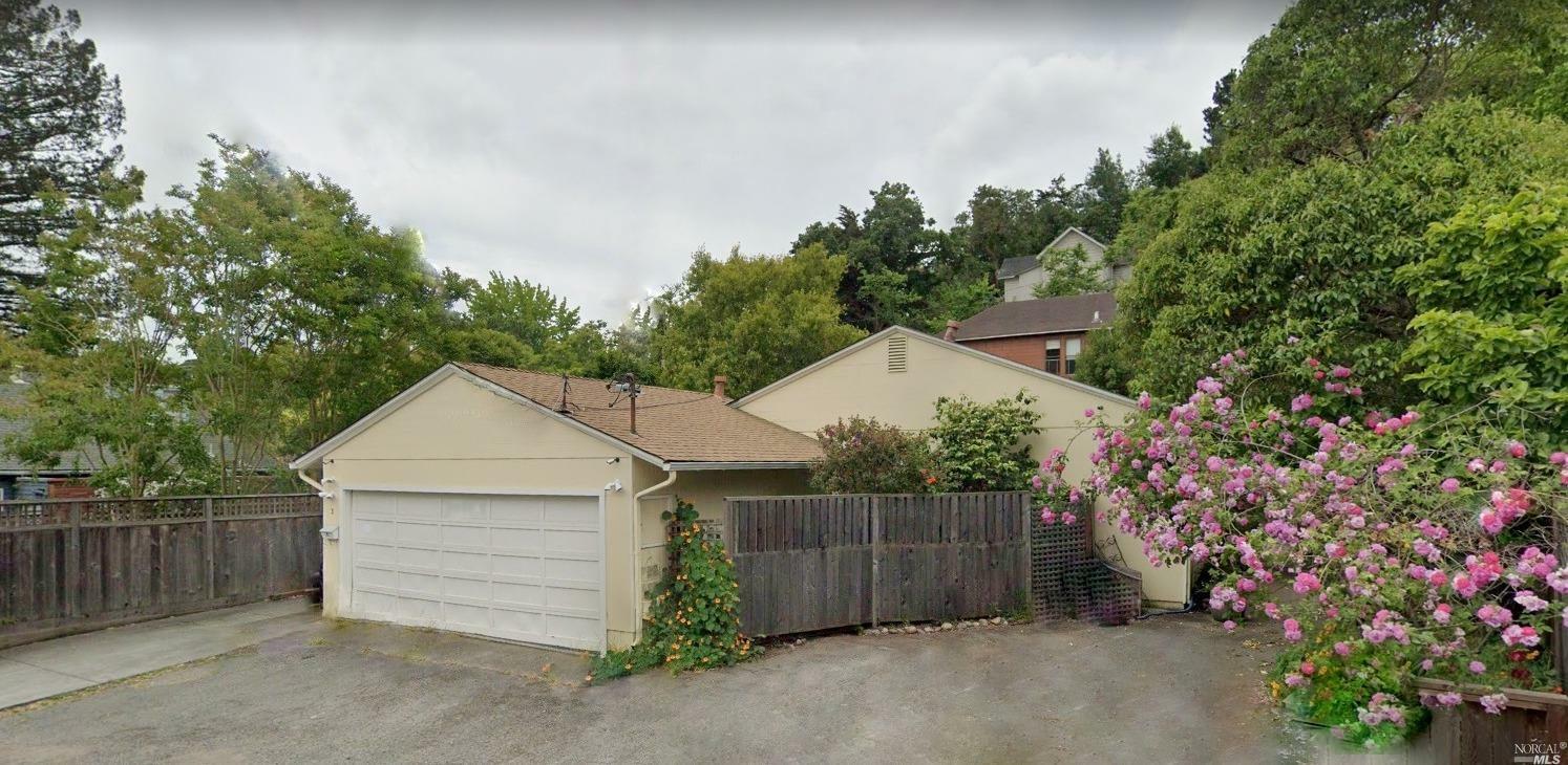 Property Photo: 3 5 Jones Place CA 94901